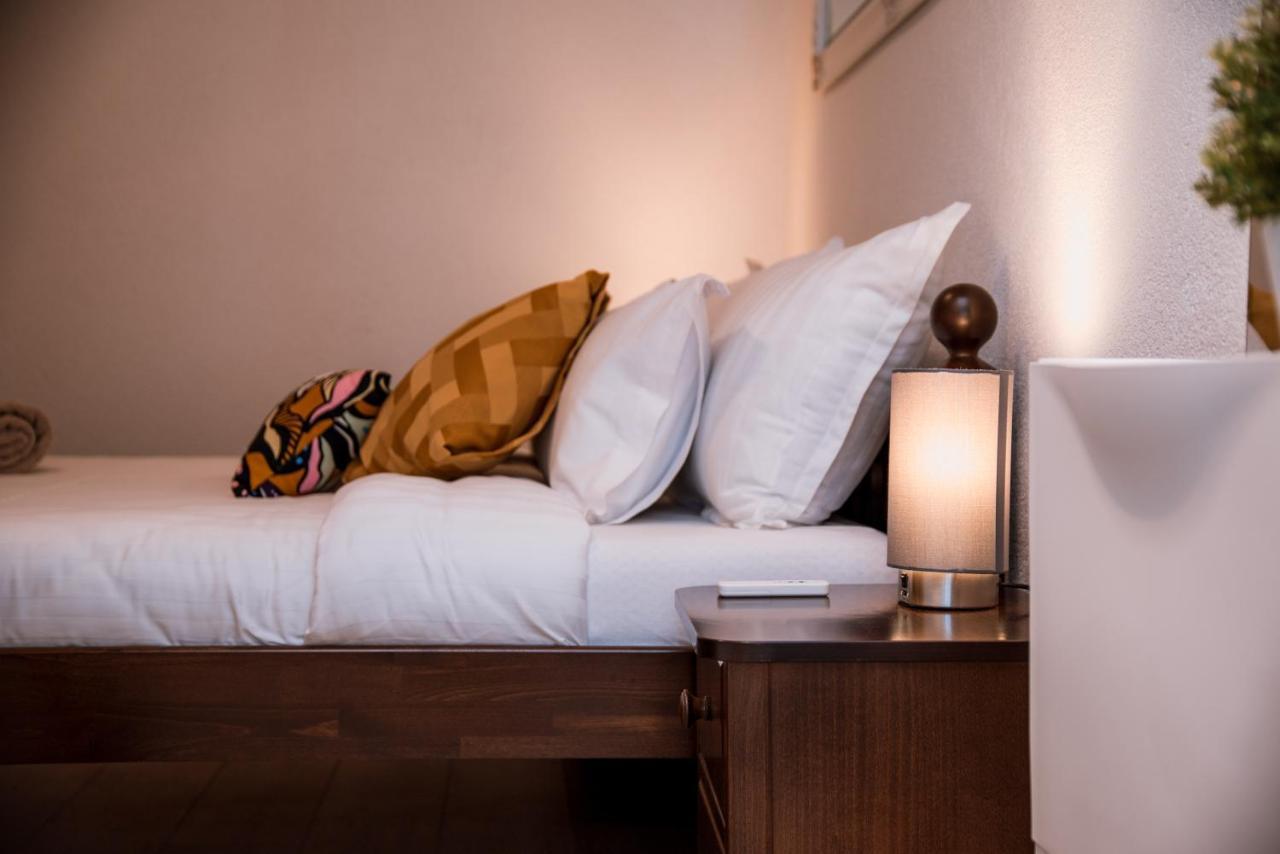 Guest House Mylan Licko Petrovo Selo Esterno foto